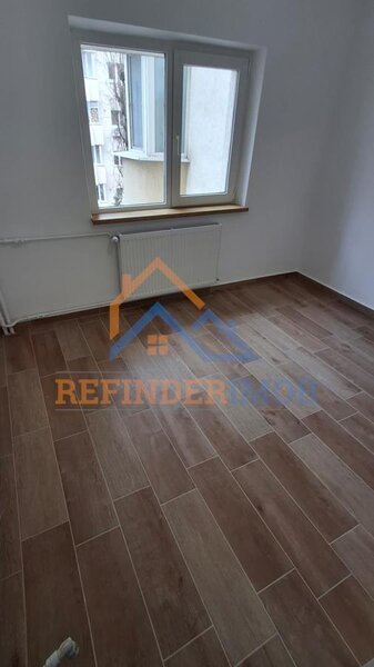 Nerva Traian Apartament de vanzare cu 3 camere, zona Nerva Traian
