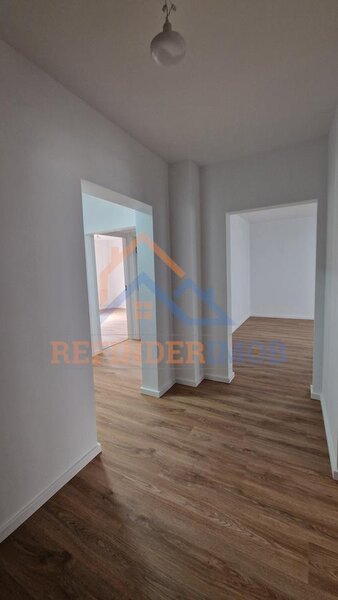 Nerva Traian Apartament de vanzare cu 3 camere, zona Nerva Traian